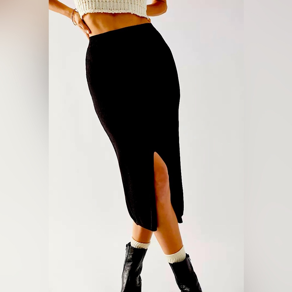 Skyline Midi Skirt